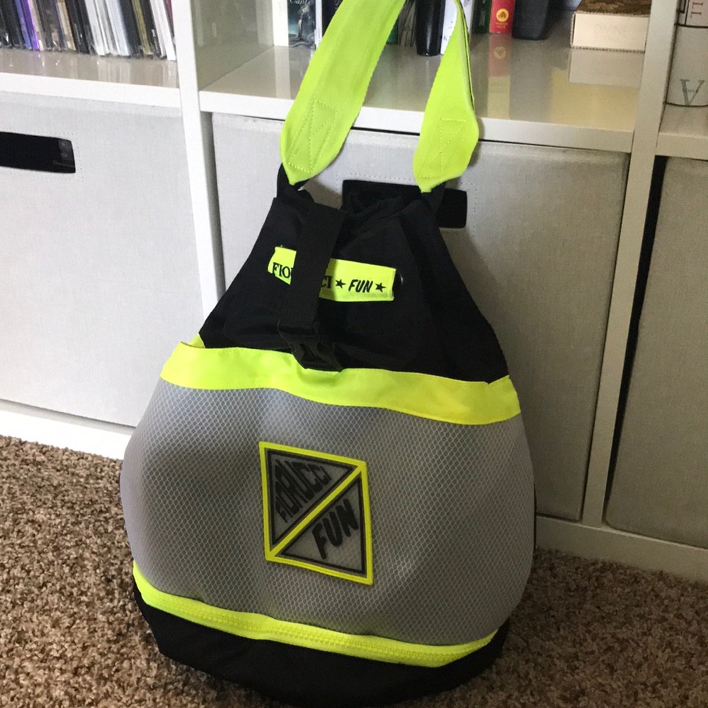 Like New Fiorucci x Fun Bucket/Backpack bag!🖤💛